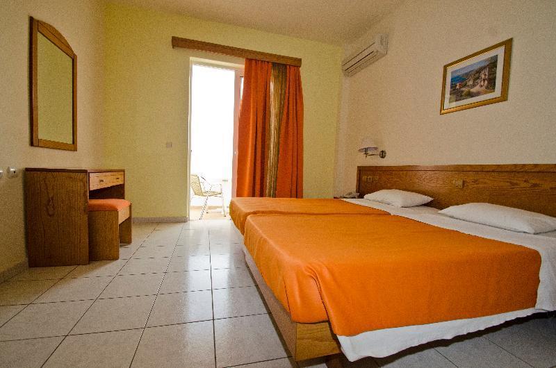 Stella Apartment 3*